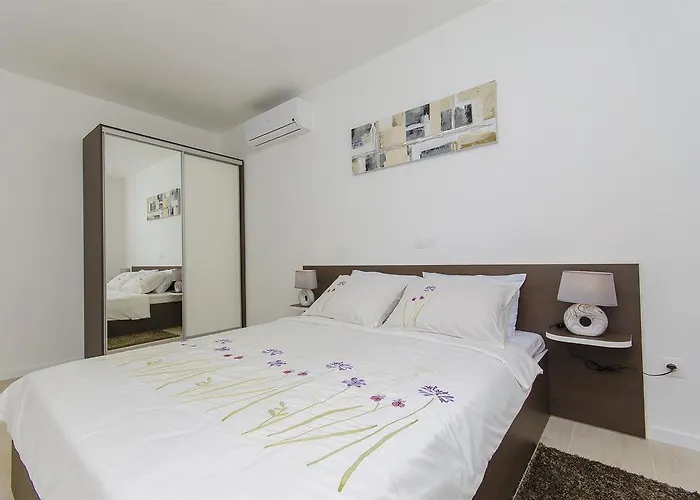 V Διαμέρισμα Vir